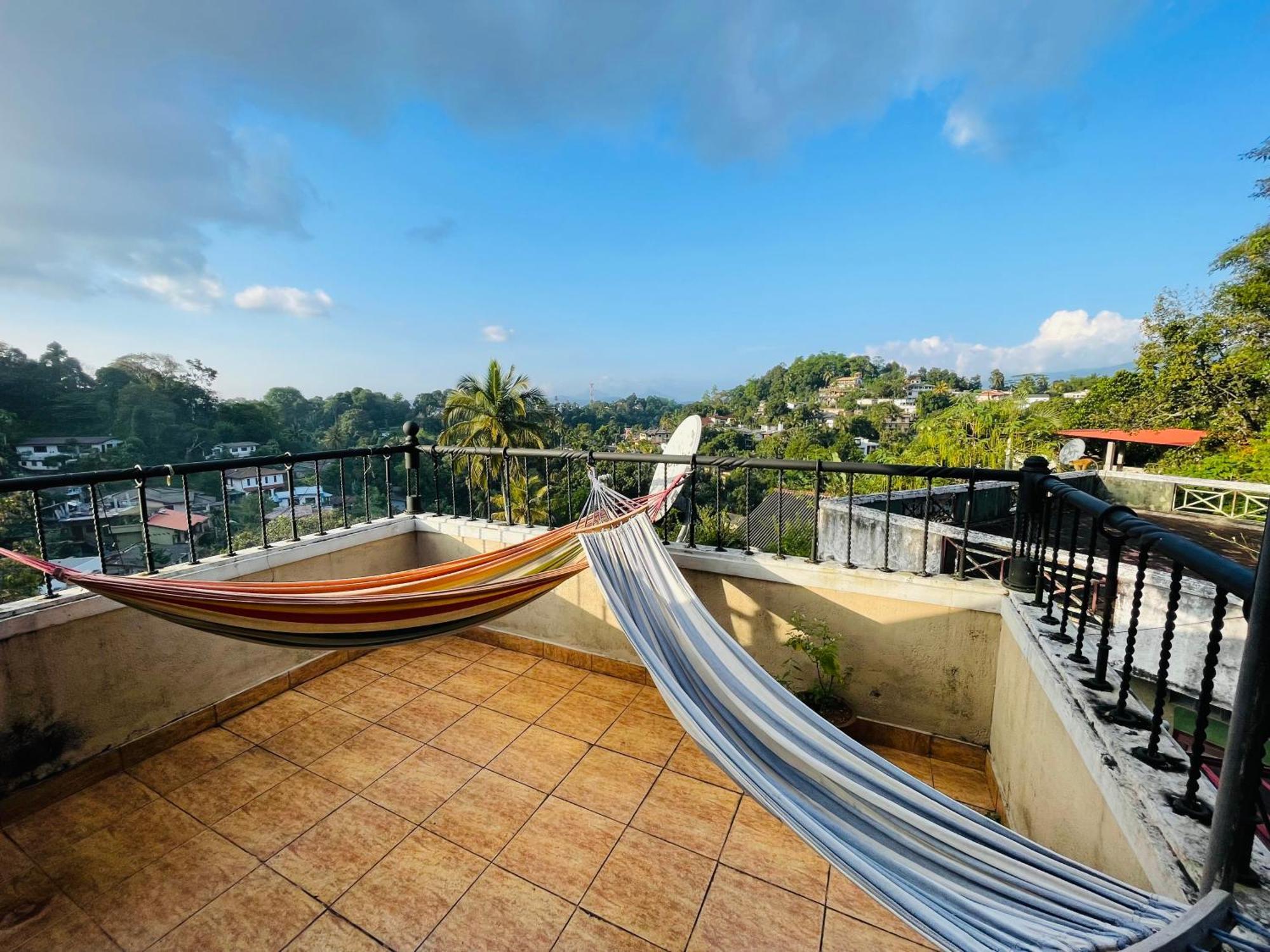 中国蒲公英民宿dandelion Guest House Villa With Mount View 캔디 외부 사진
